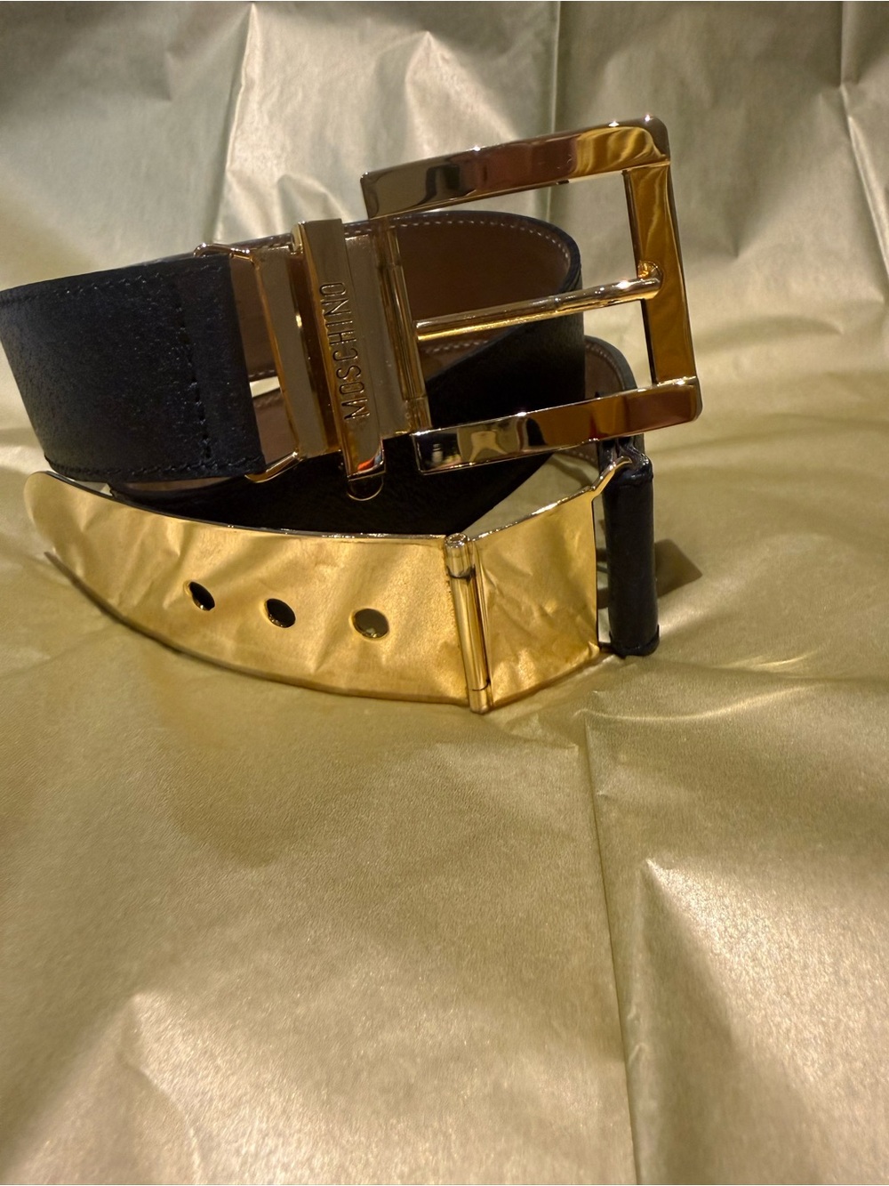 AUTHENTIC MOSCHINO Vintage90s black leather Belt Gold-Tone buckle closure size L - Picture 3 of 8